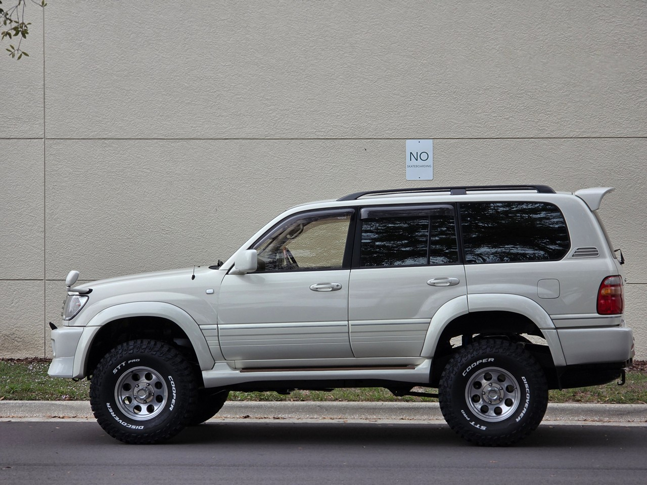 Toyota Land Cruiser  2000