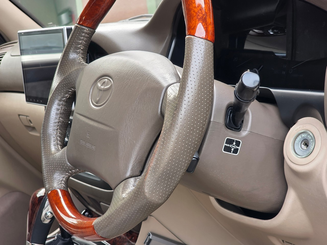 Toyota Land Cruiser  2000