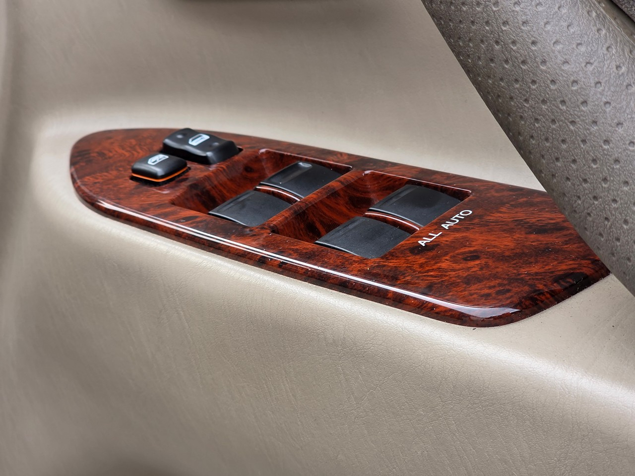 Toyota Land Cruiser  2000