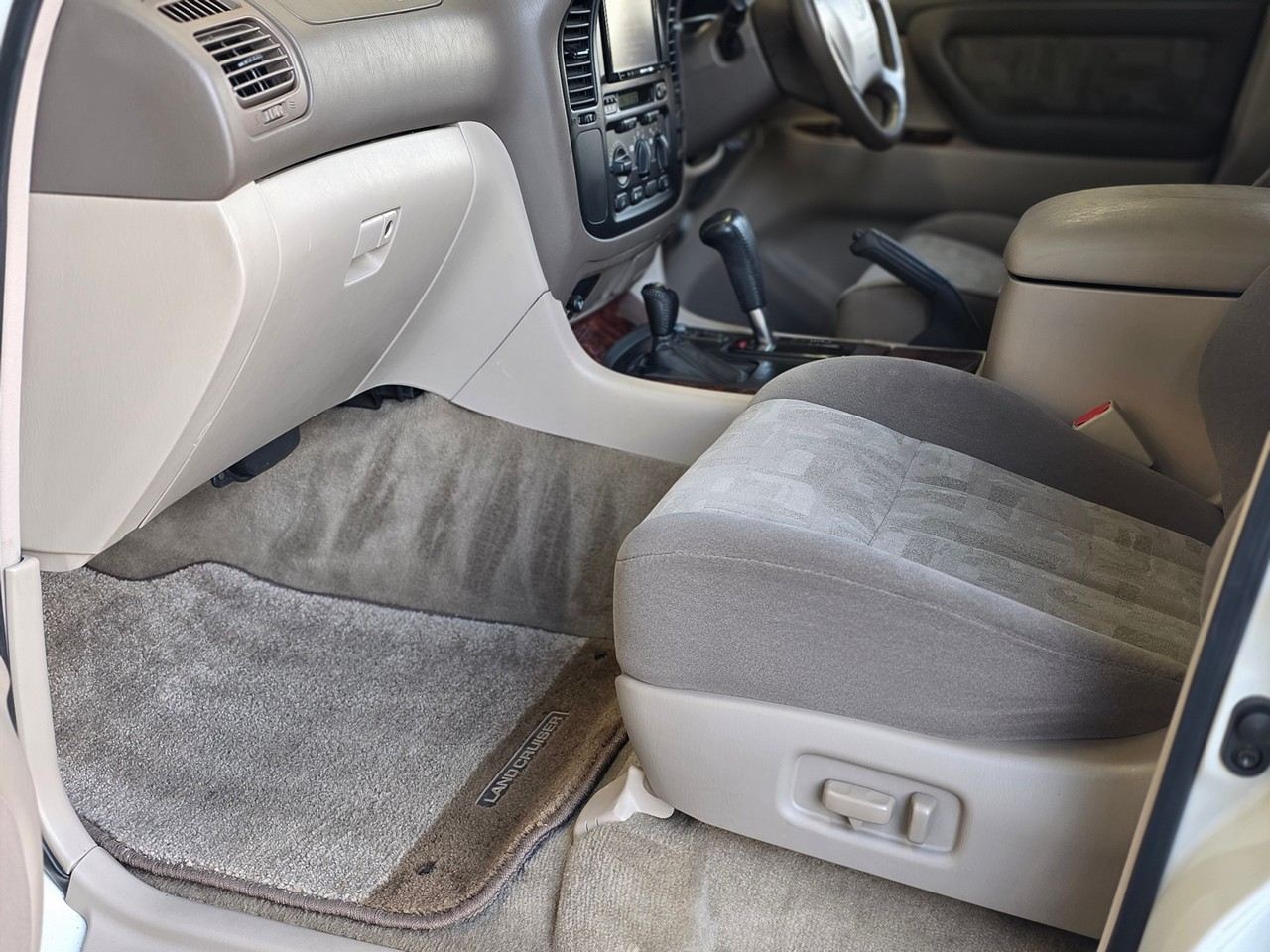 Toyota Land Cruiser  2000