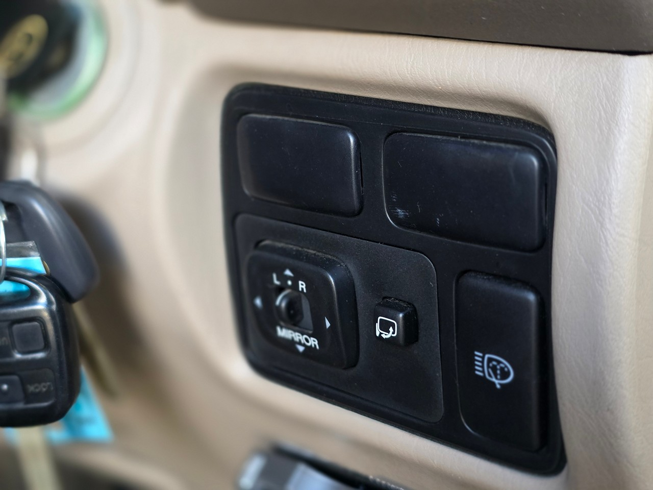 Toyota Land Cruiser  2000