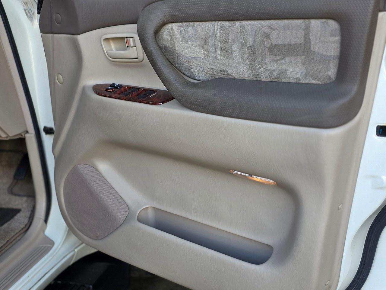 Toyota Land Cruiser  2000