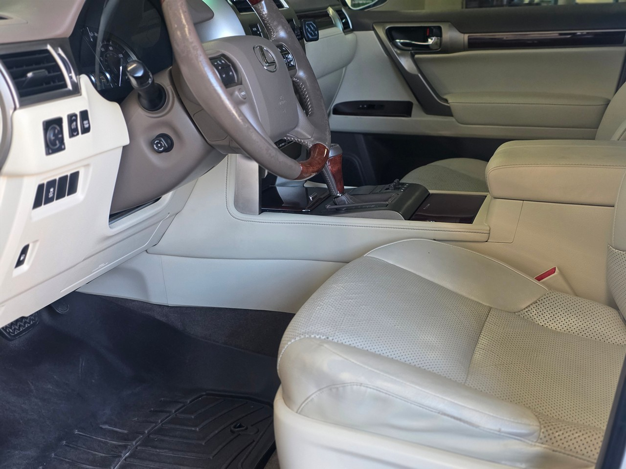 Lexus GX 460 Sport Utility 2011 Lexus GX 460 Sport Utility 2011