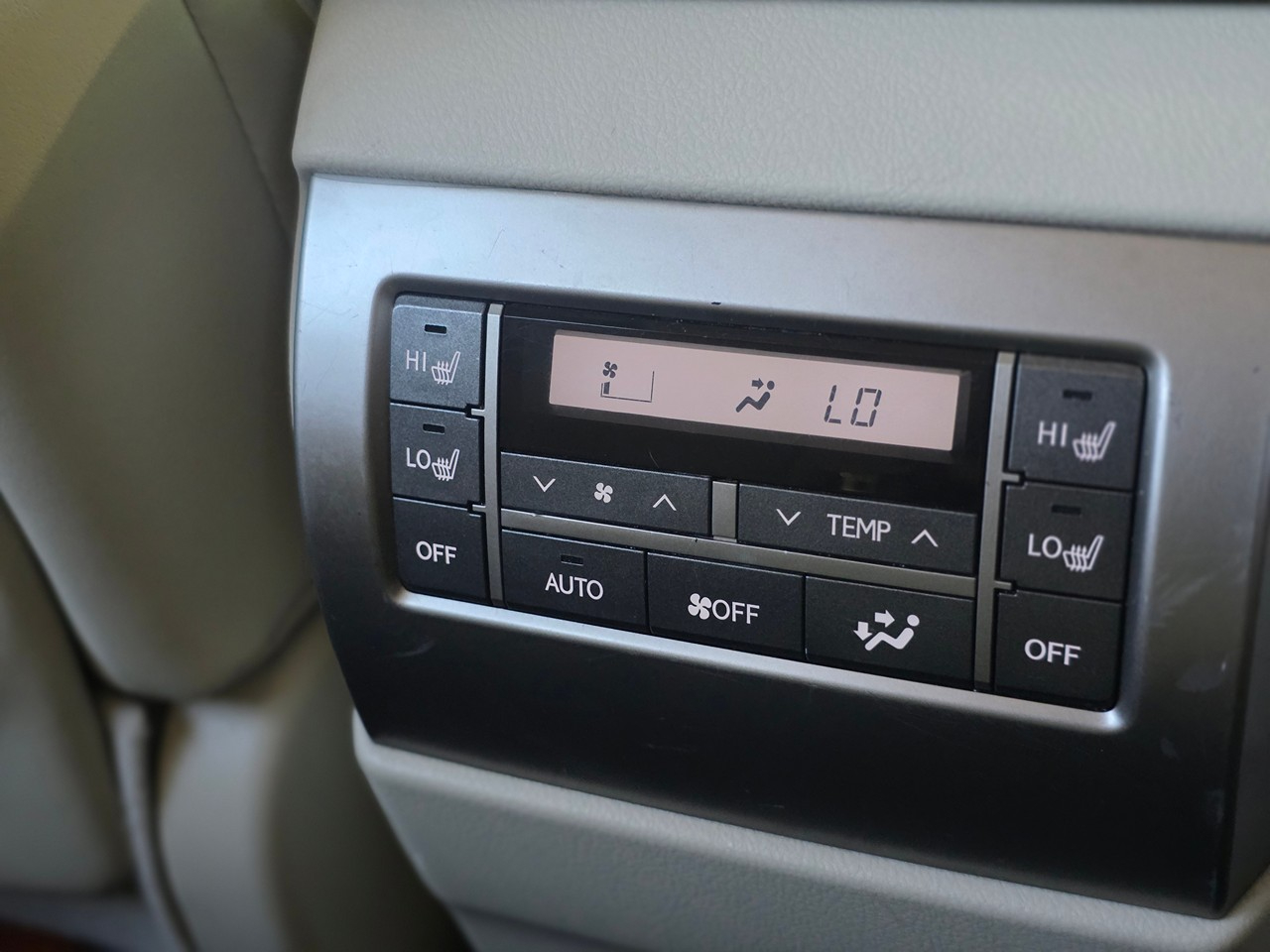 Lexus GX 460 Sport Utility 2011 Lexus GX 460 Sport Utility 2011