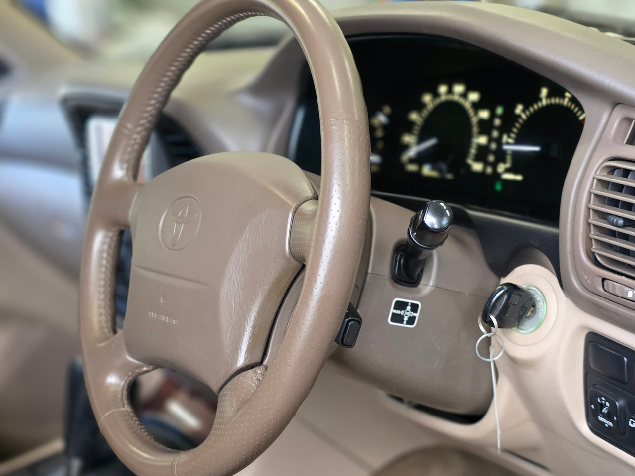 Toyota Land Cruiser  2000