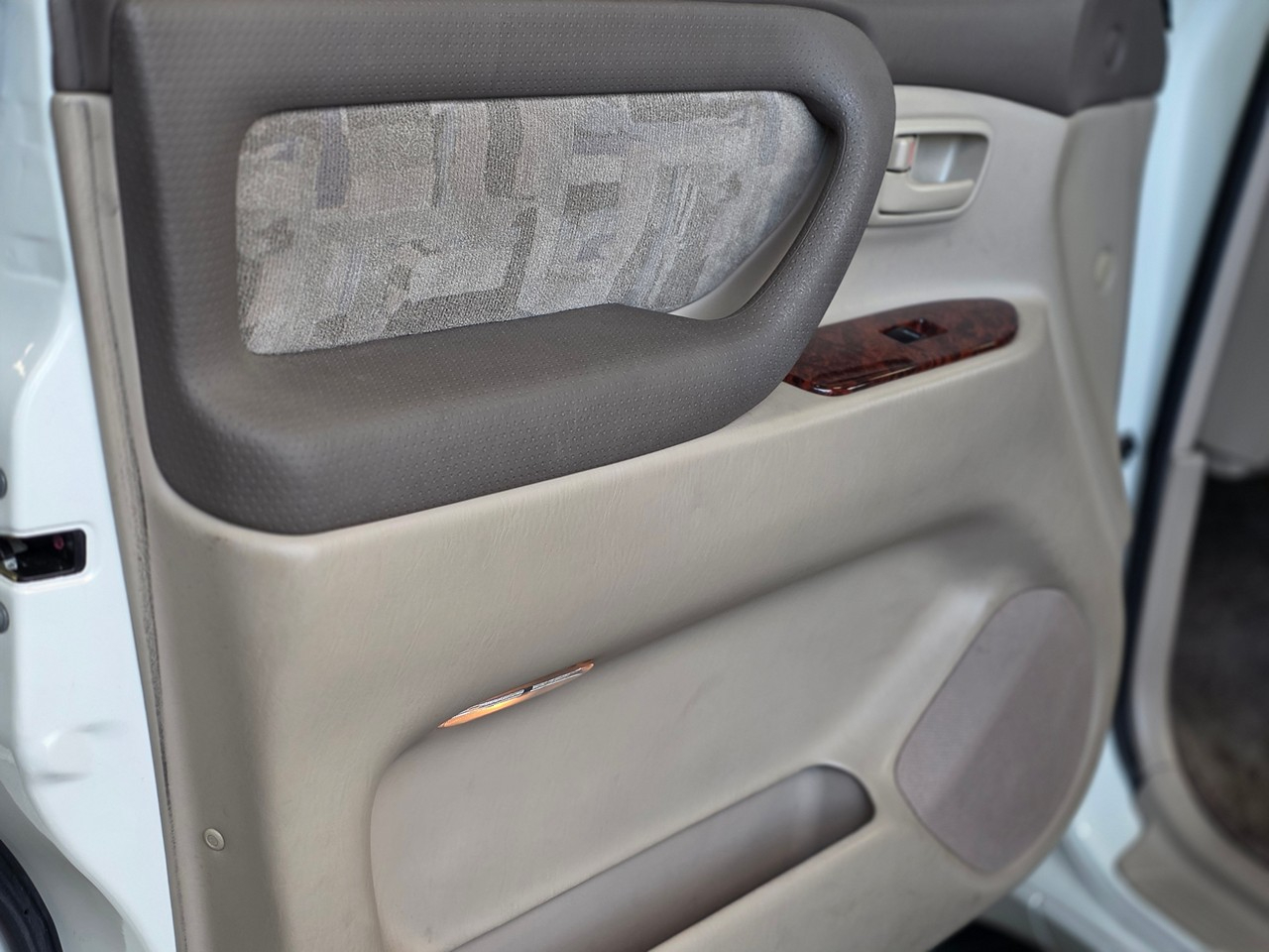 Toyota Land Cruiser  2000