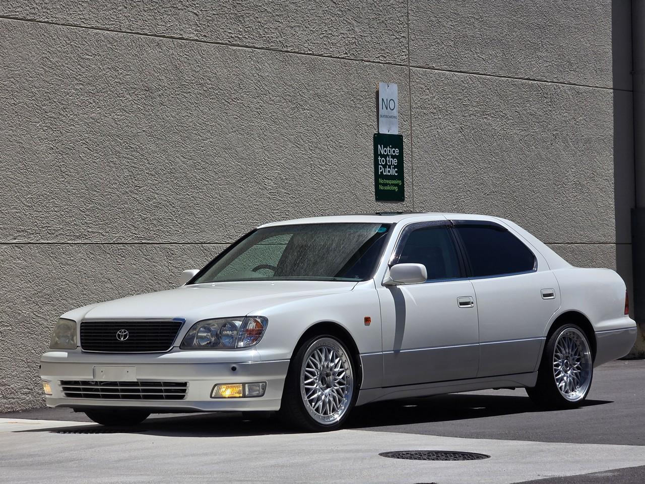 Toyota Celsior  1999