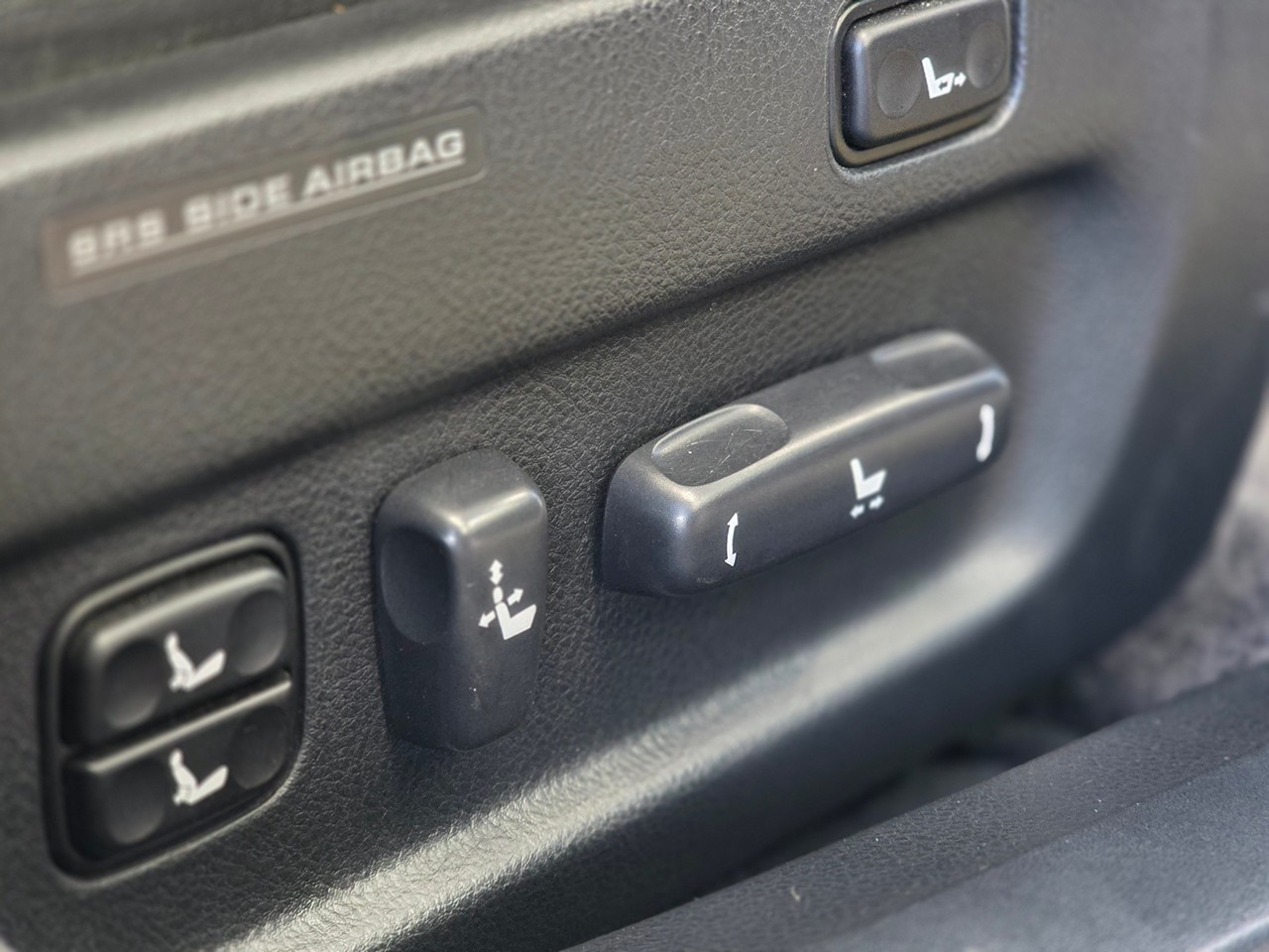 Toyota Celsior  2001