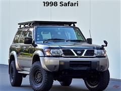 1998 Nissan Safari 