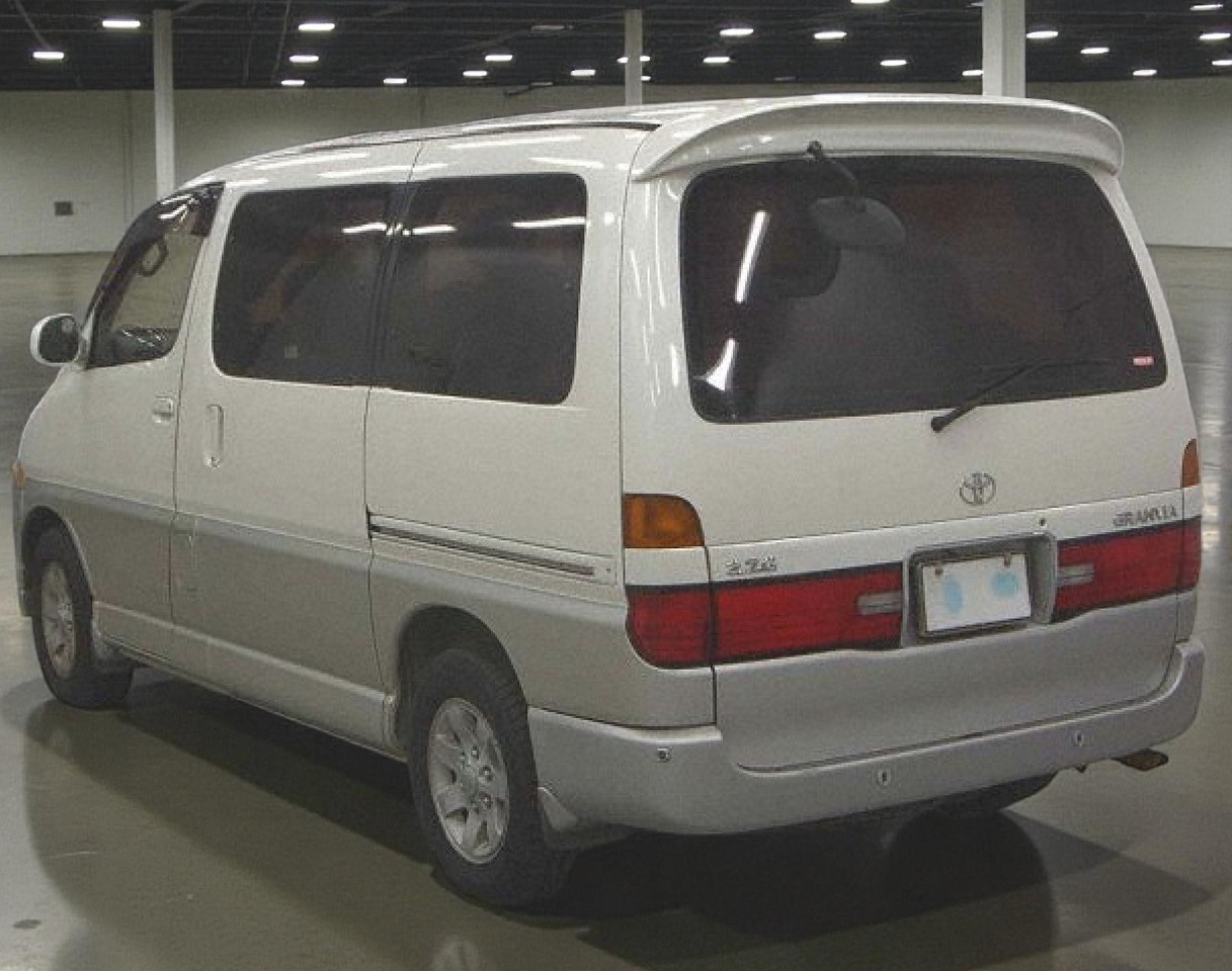 Toyota Granvia  1996