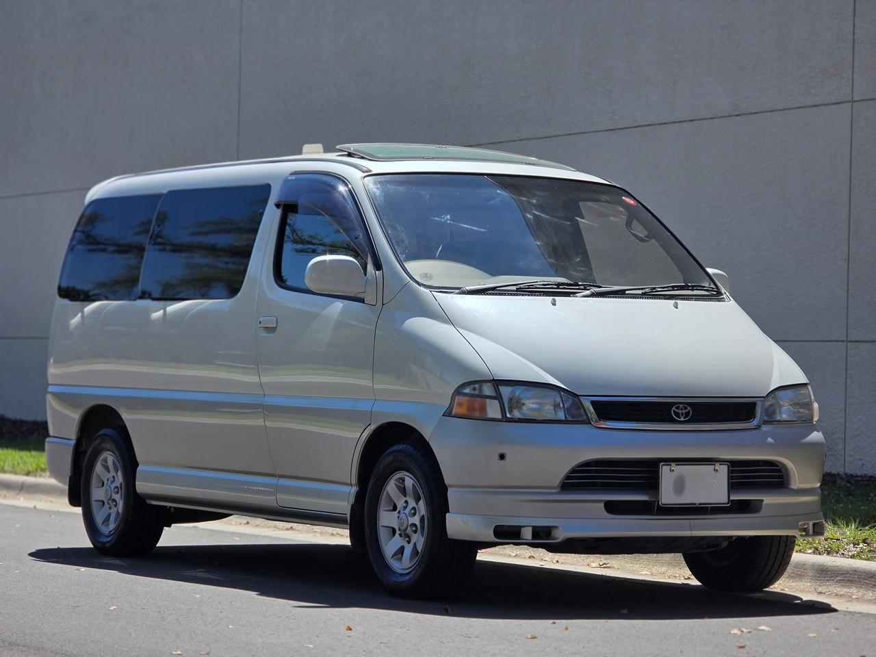 Toyota Granvia  1996