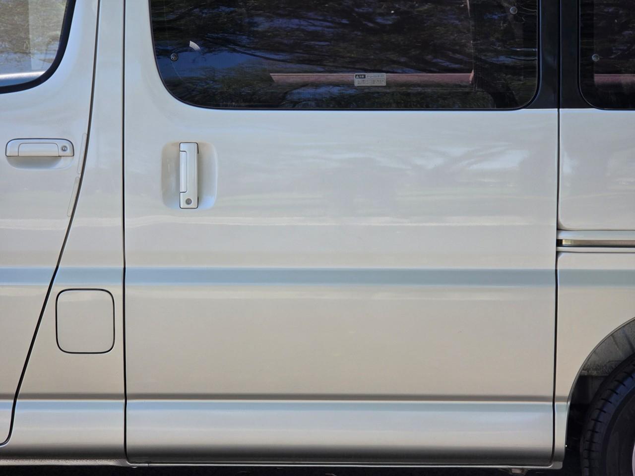 Toyota Granvia  1996