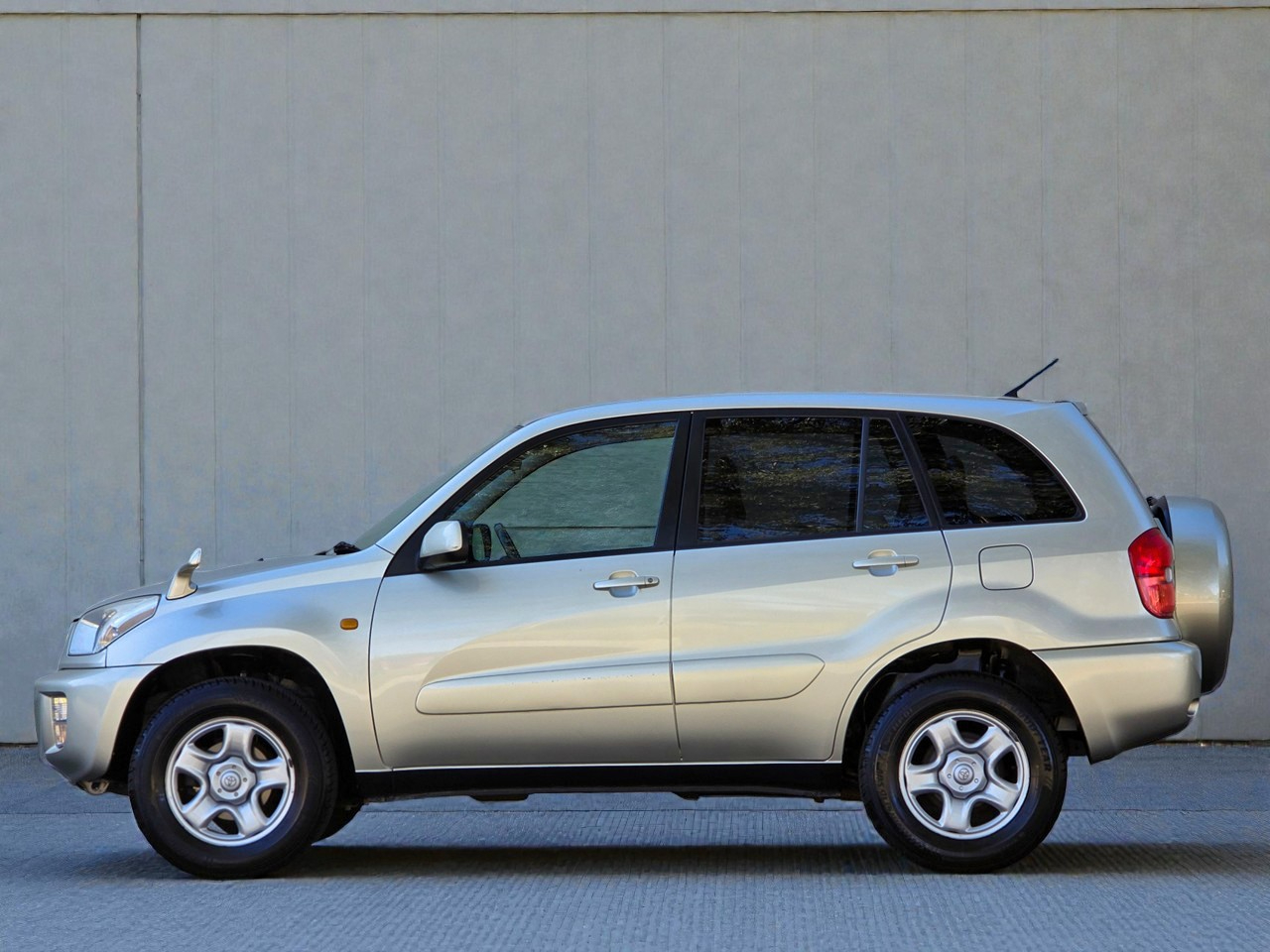 Toyota RAV4  2000