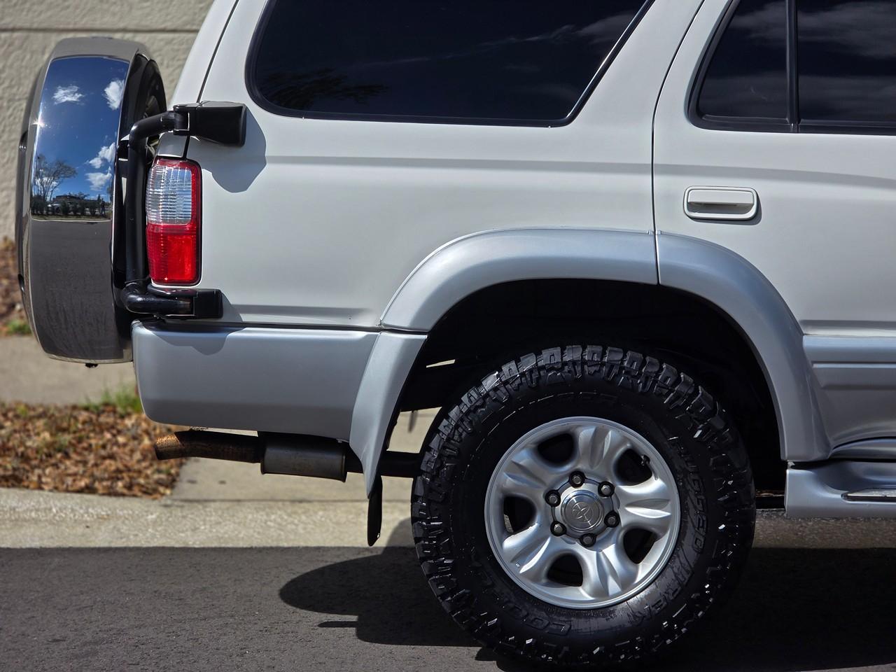 Toyota Hilux Surf  2001