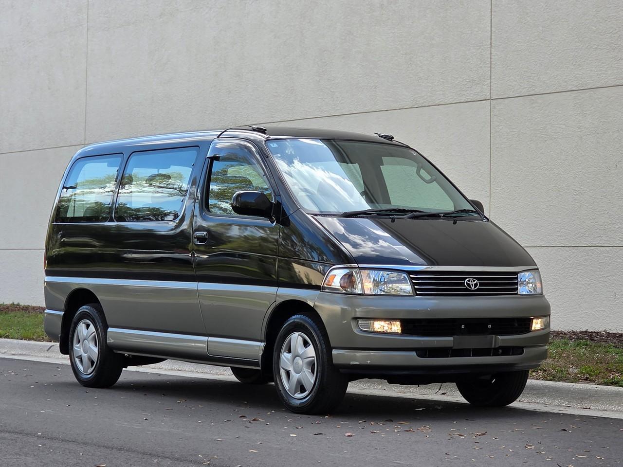Toyota Hiace Regius  1998