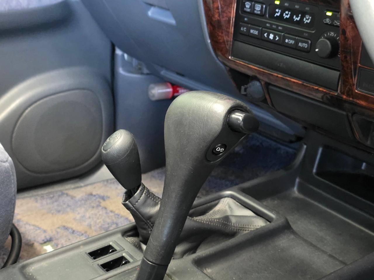 Toyota Land Cruiser Prado  2001