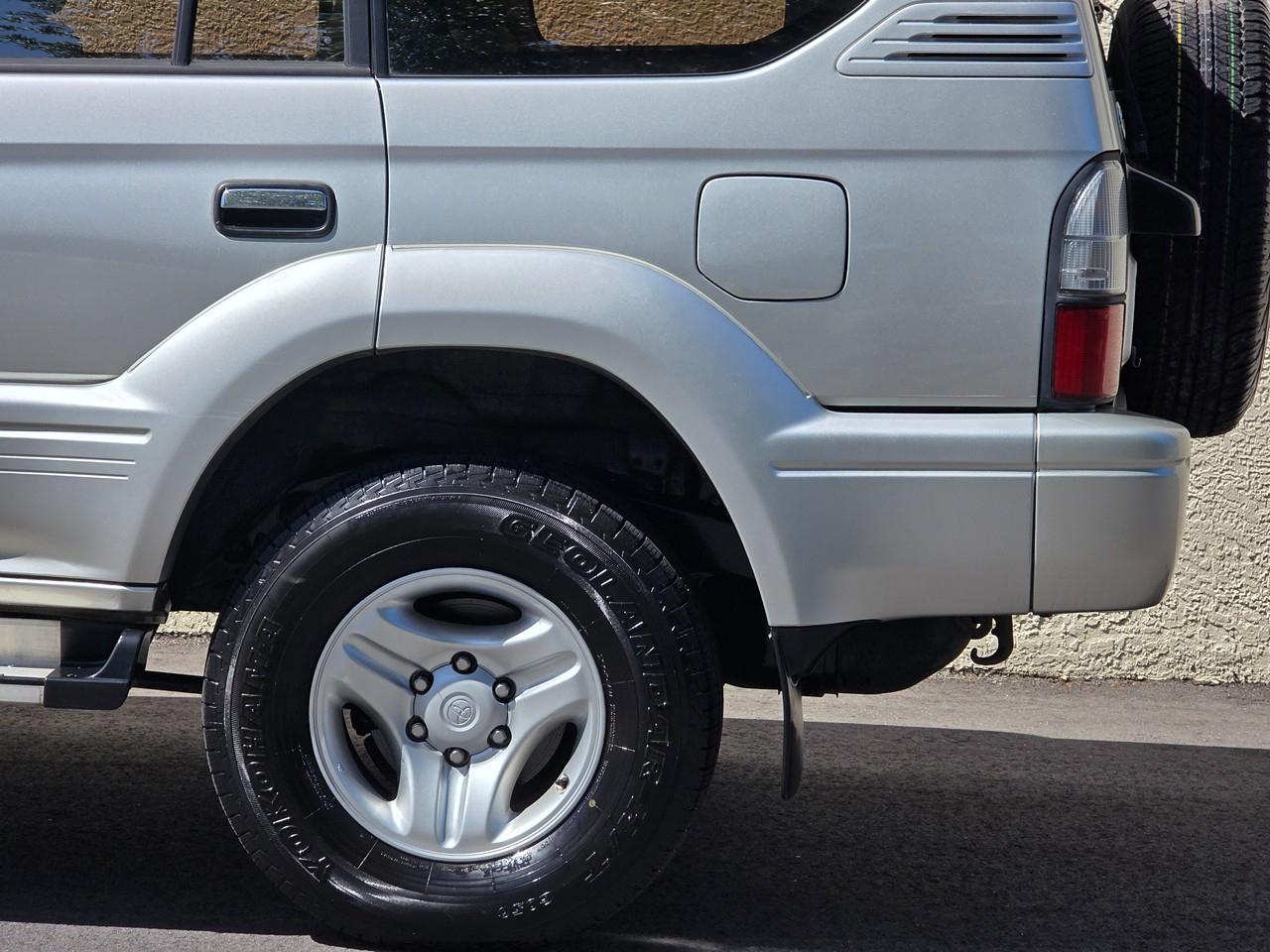 Toyota Land Cruiser Prado  2001