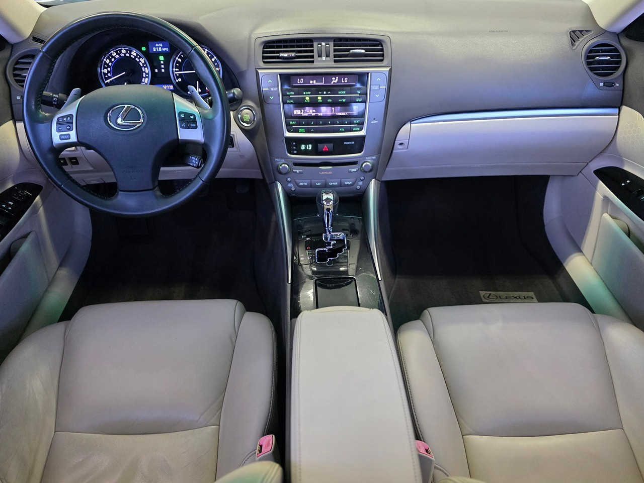 Lexus IS 250 RWD 2011