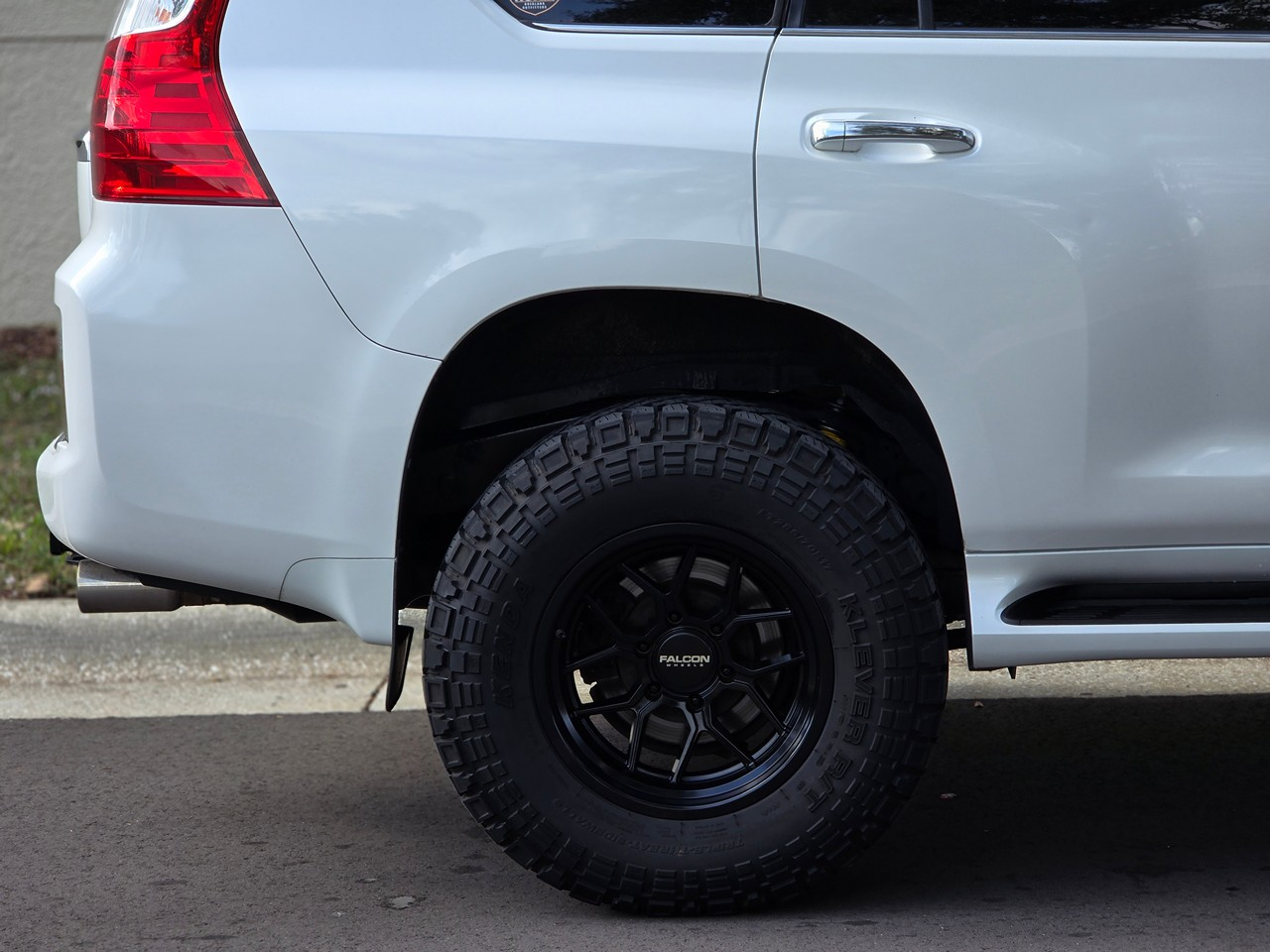 Lexus GX 460 Sport Utility 2011