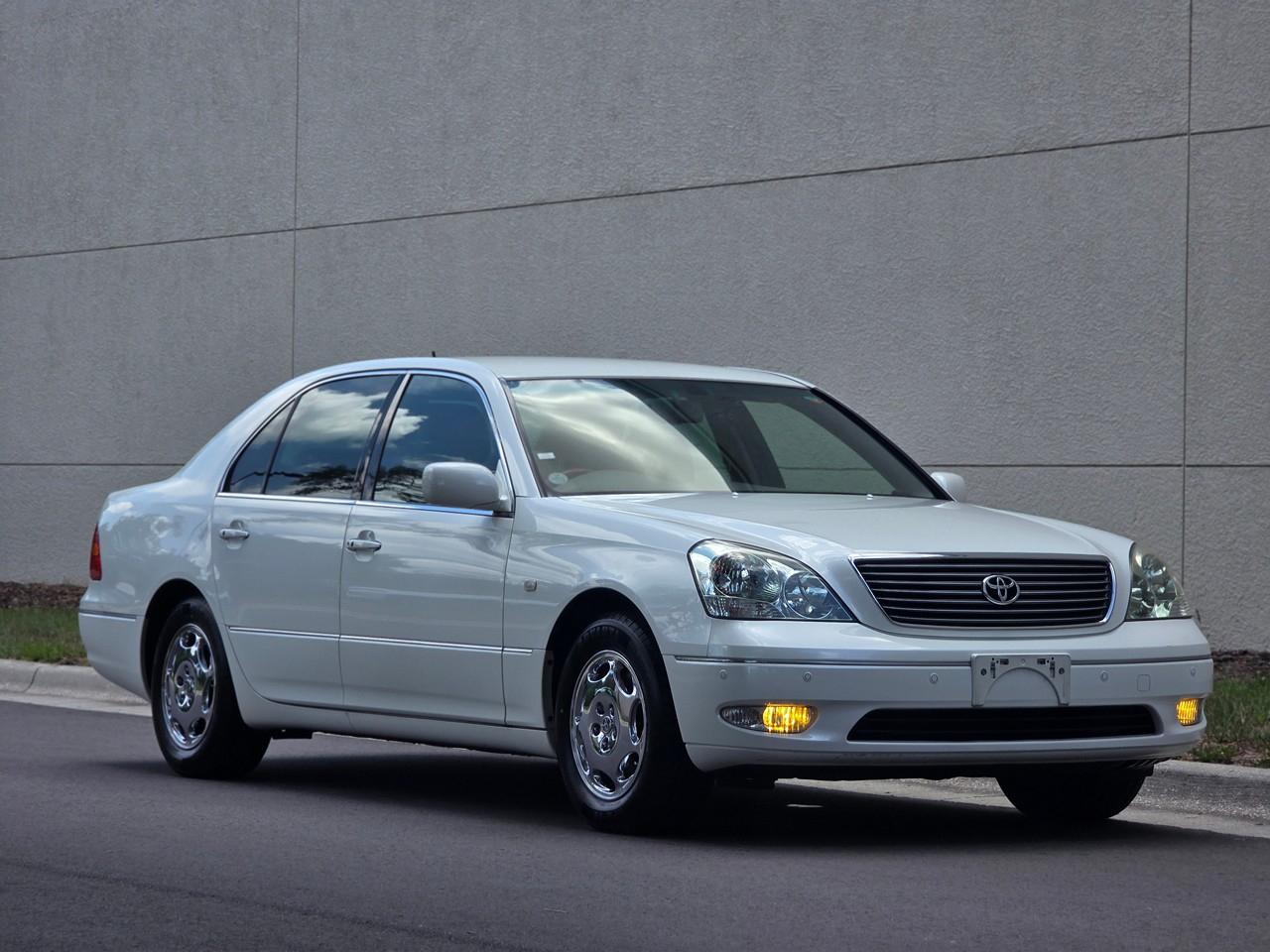 Toyota Celsior  2000