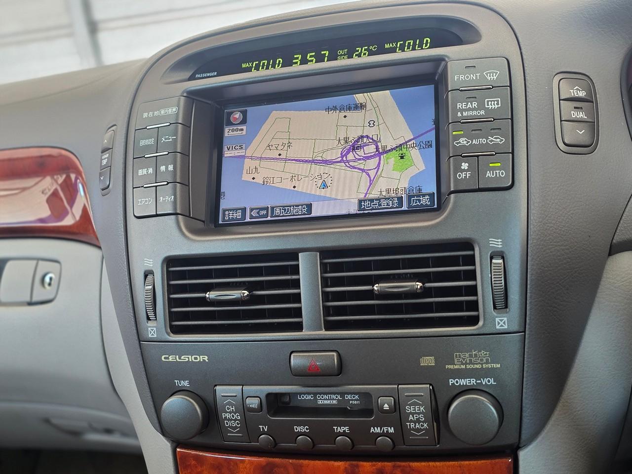 Toyota Celsior  2000