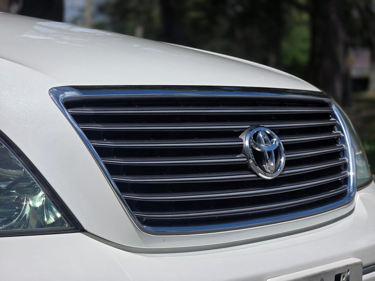 Toyota Celsior  2000
