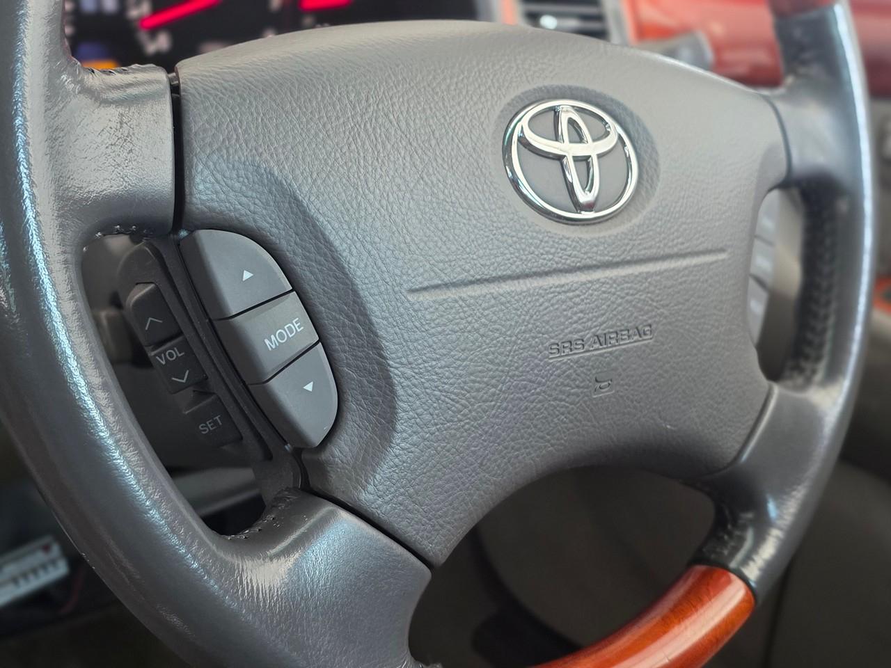 Toyota Celsior  2000