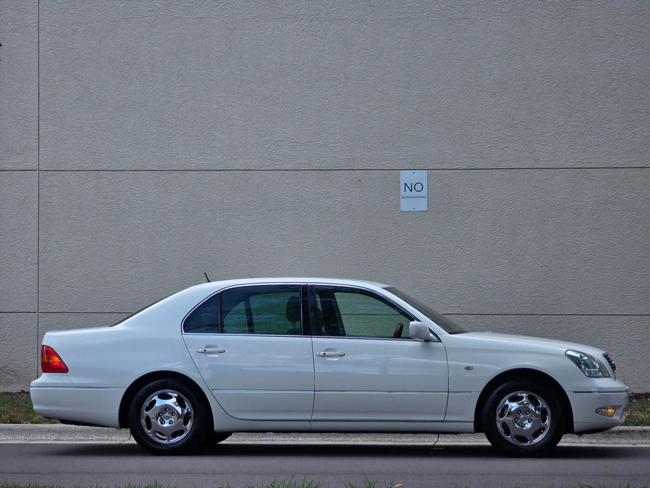 Toyota Celsior  2000