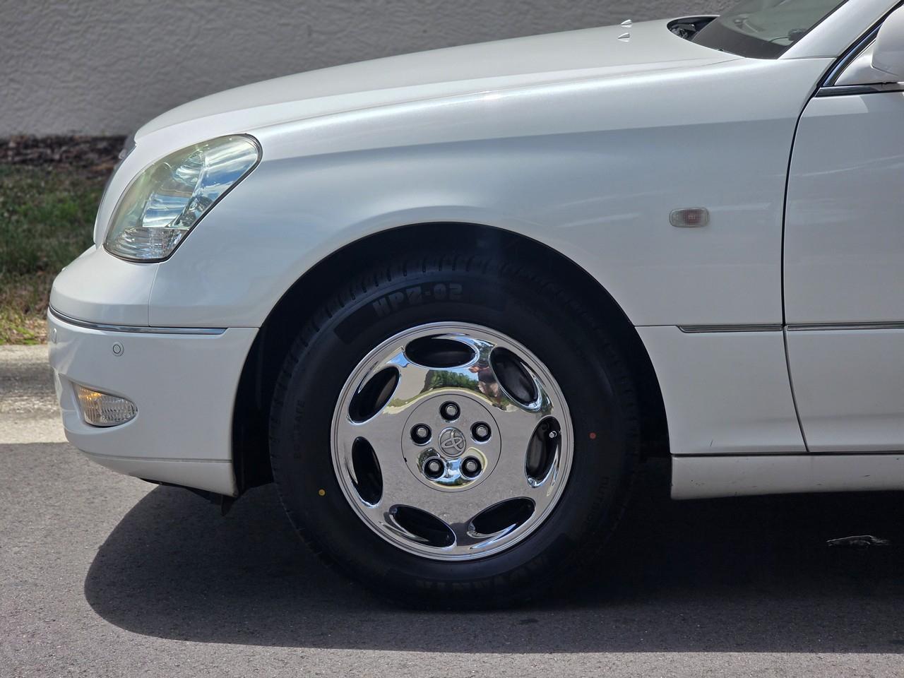 Toyota Celsior  2000