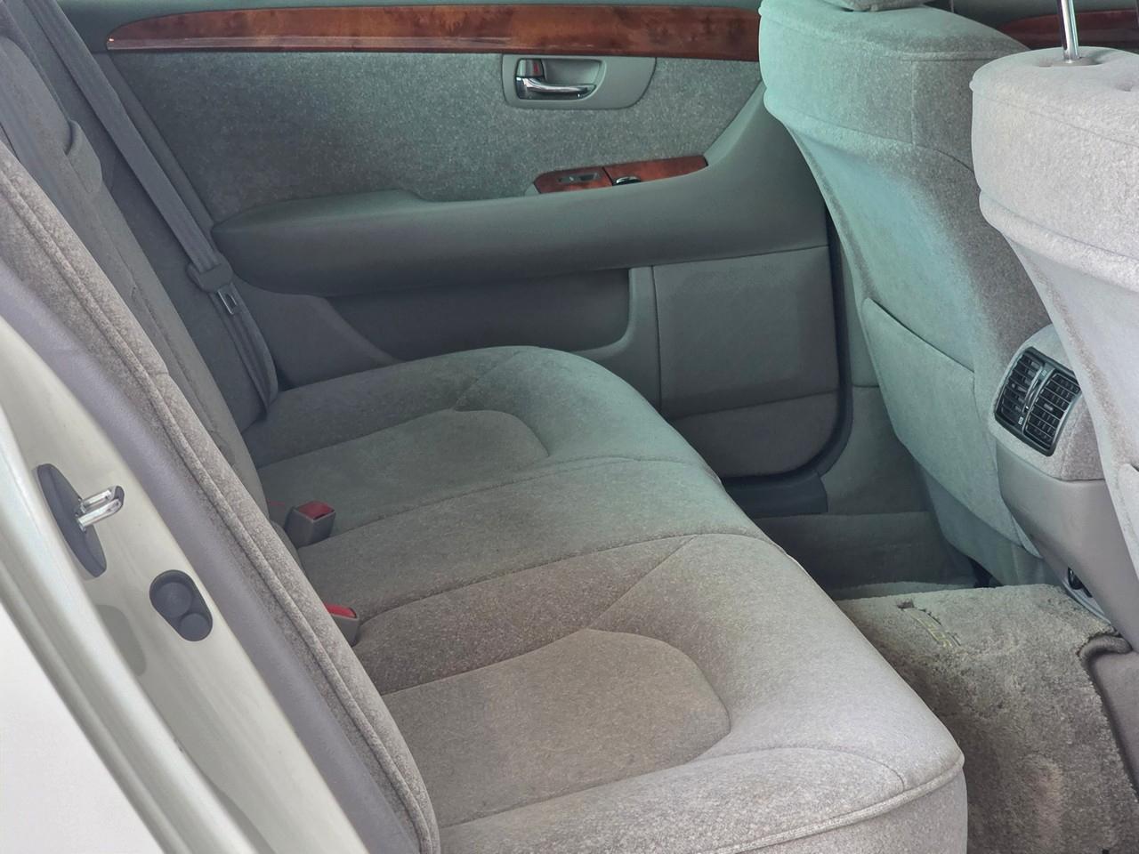 Toyota Celsior  2000