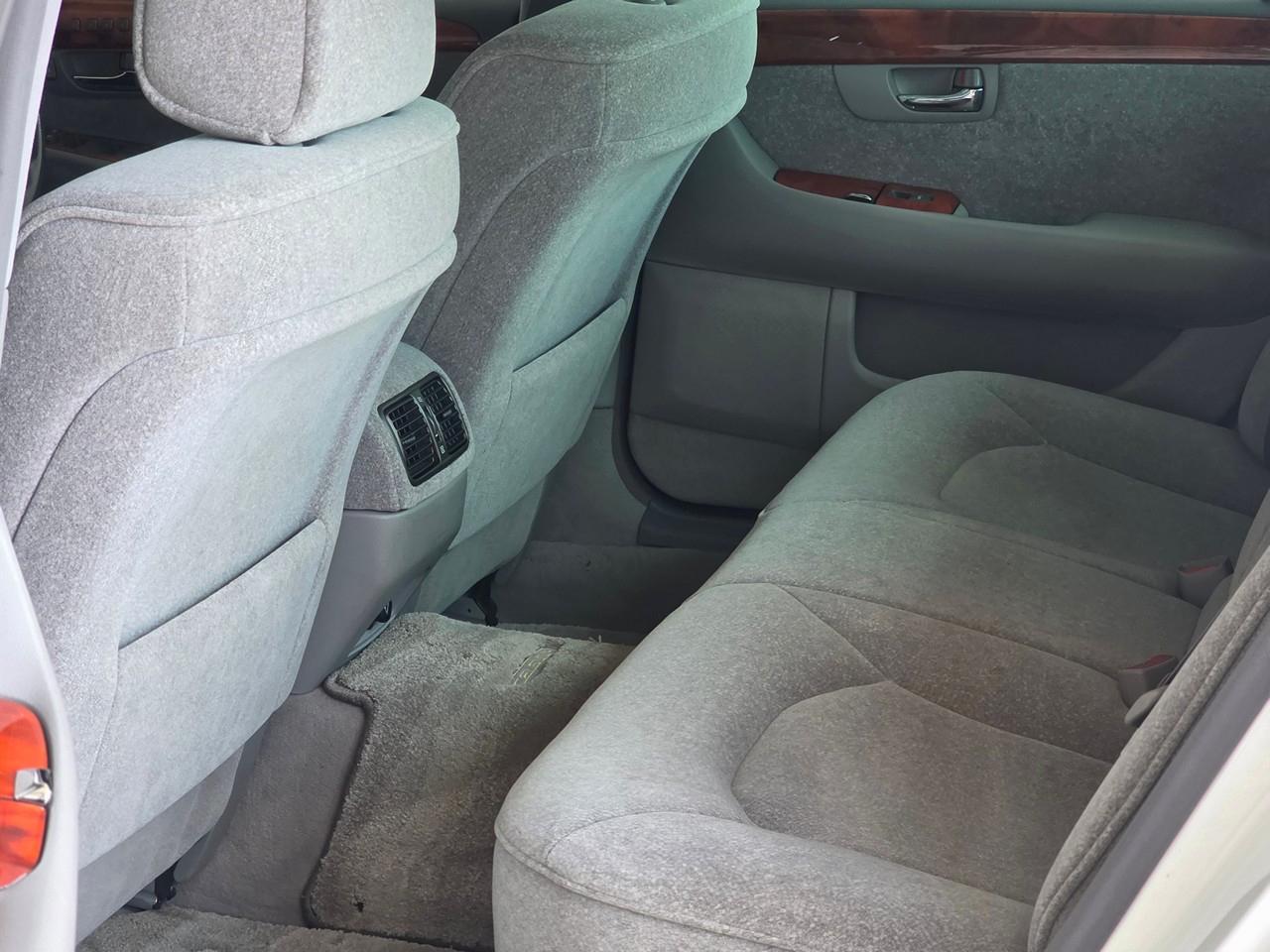 Toyota Celsior  2000