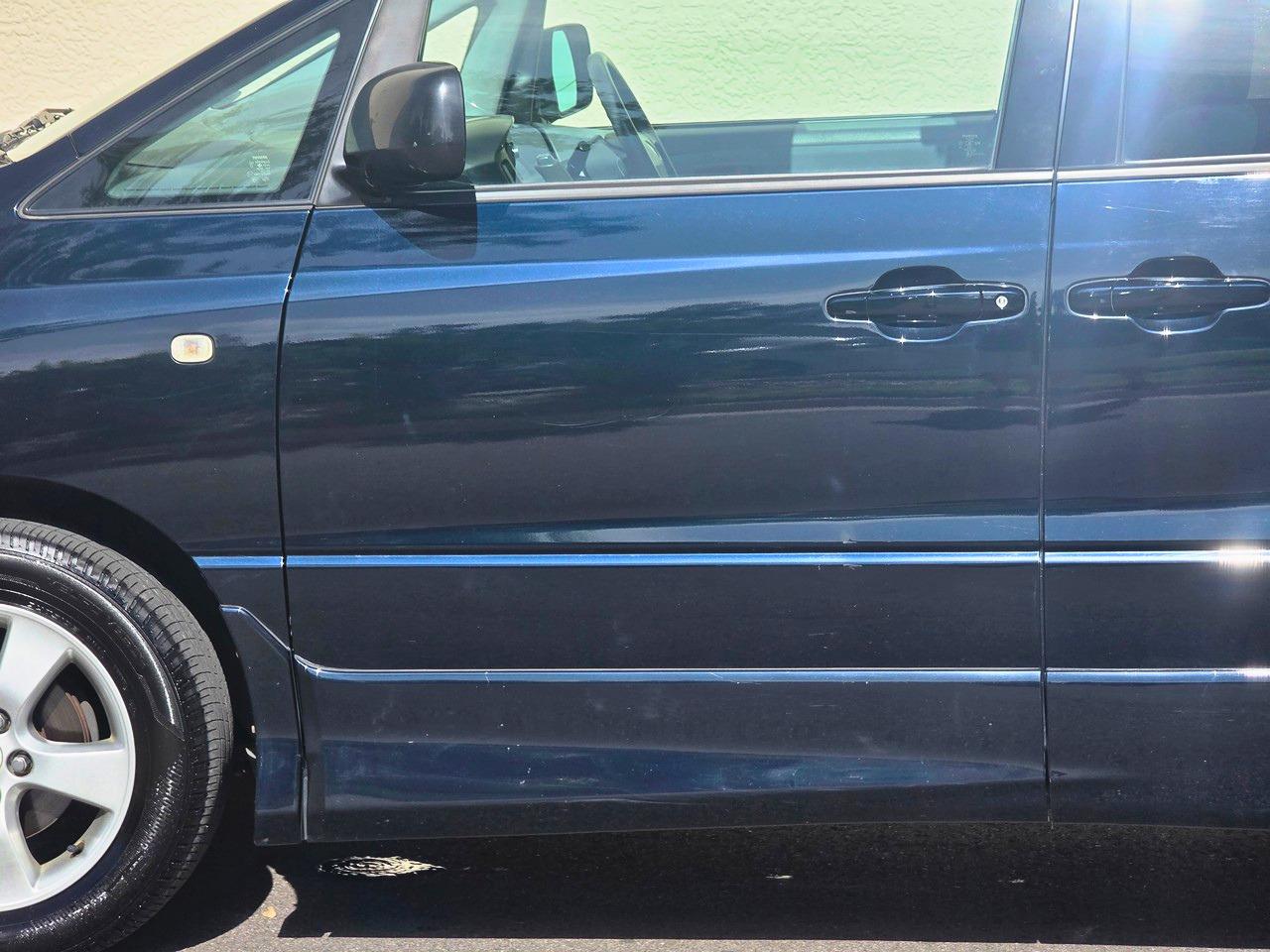 Toyota Estima  2001