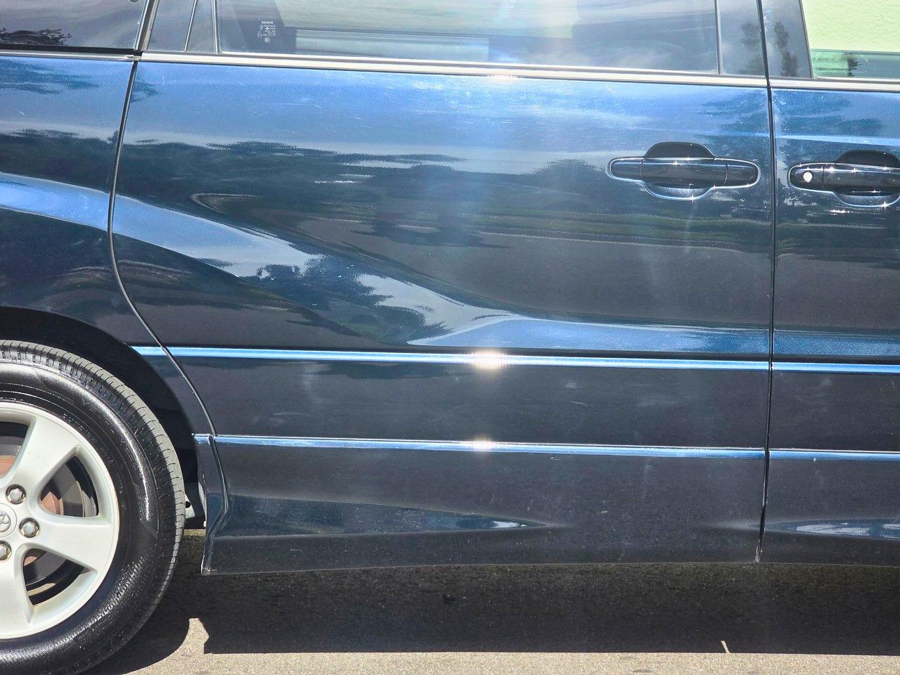 Toyota Estima  2001