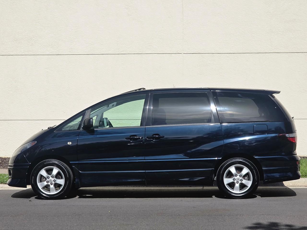 Toyota Estima  2001