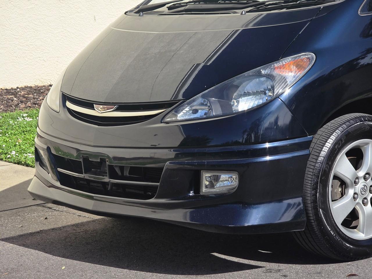 Toyota Estima  2001