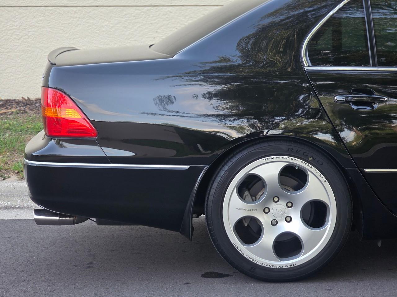 Toyota Celsior  2000