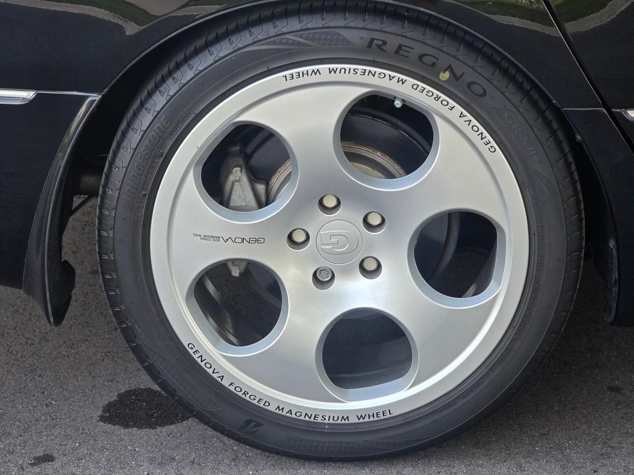 Toyota Celsior  2000