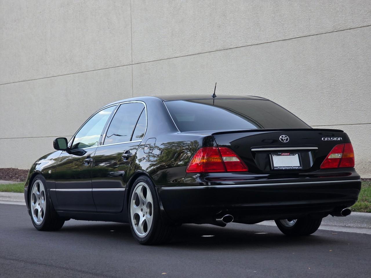 Toyota Celsior  2000