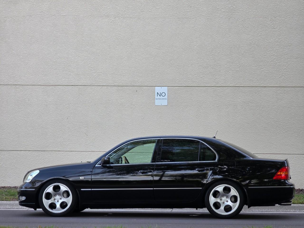 Toyota Celsior  2000