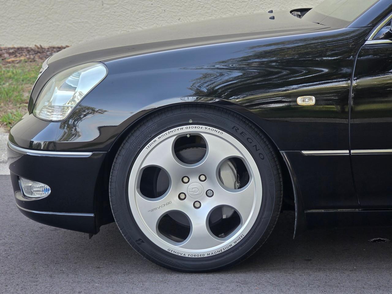 Toyota Celsior  2000