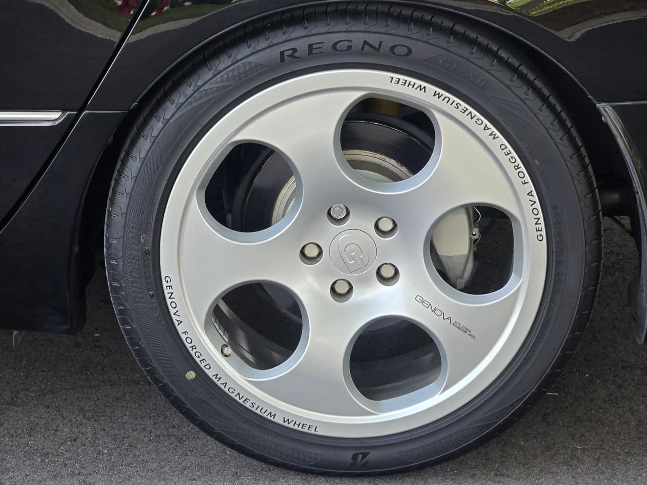 Toyota Celsior  2000