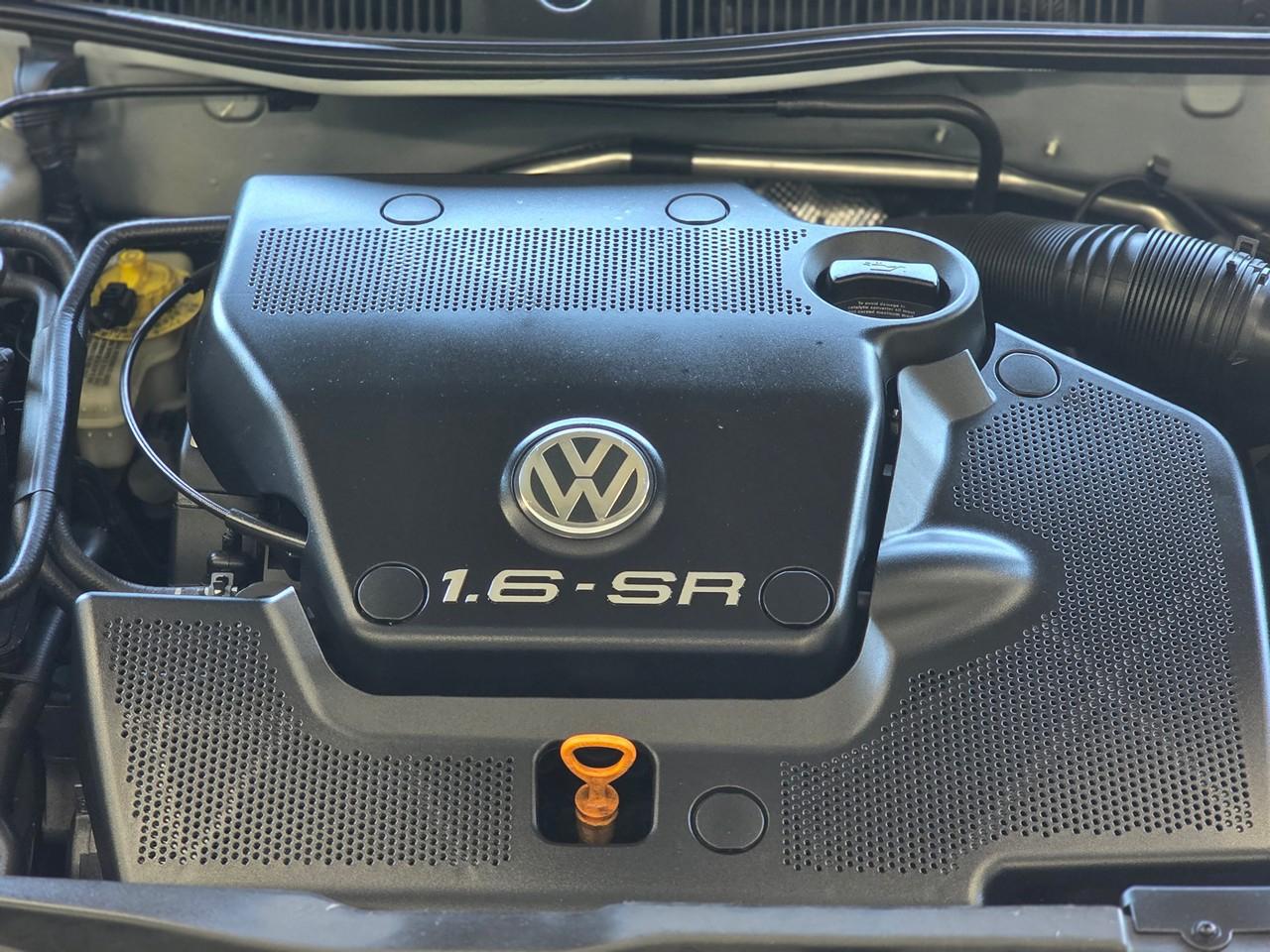 Volkswagen Golf  2000