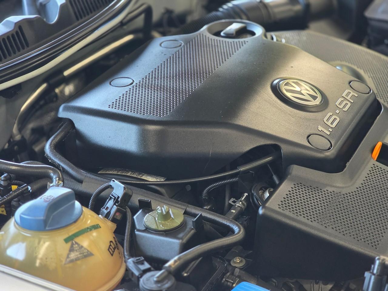 Volkswagen Golf  2000