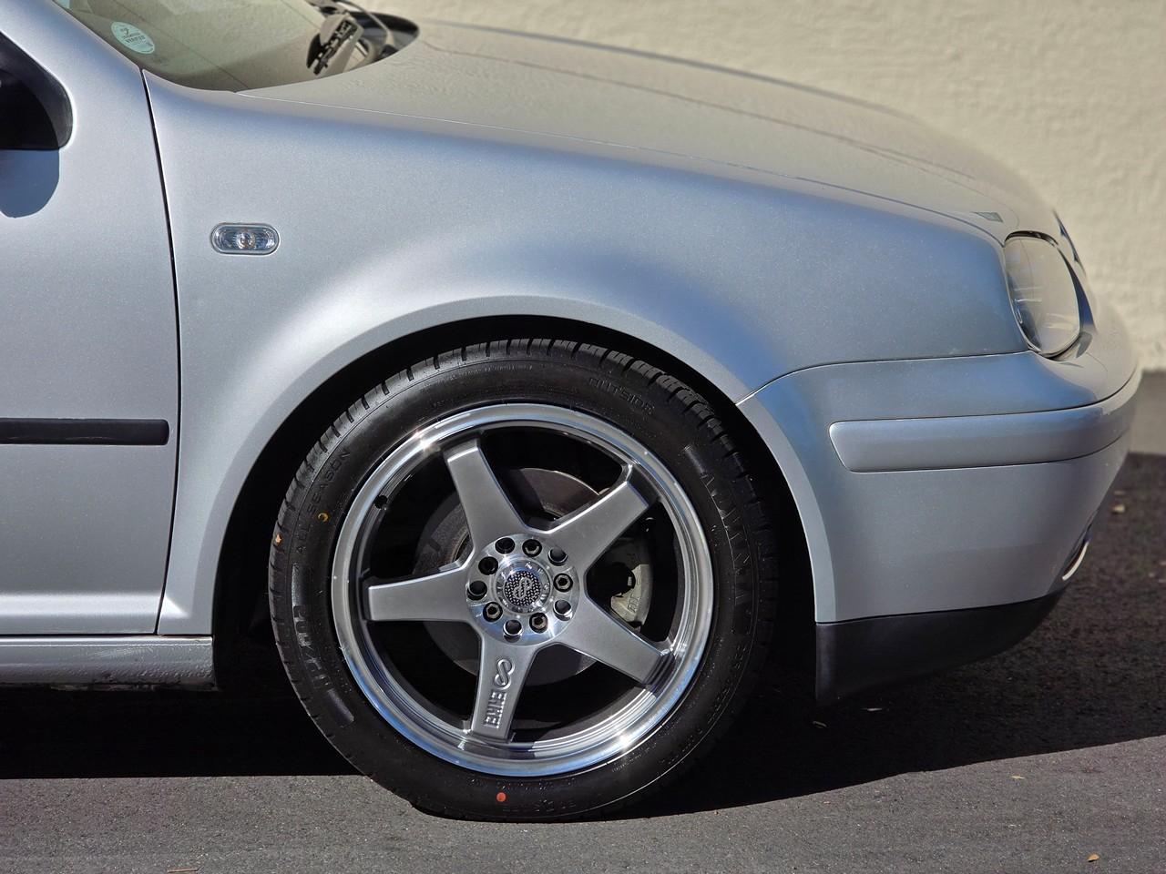 Volkswagen Golf  2000