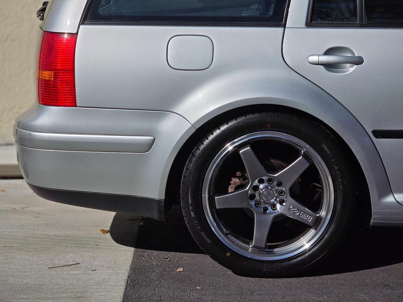 Volkswagen Golf  2000