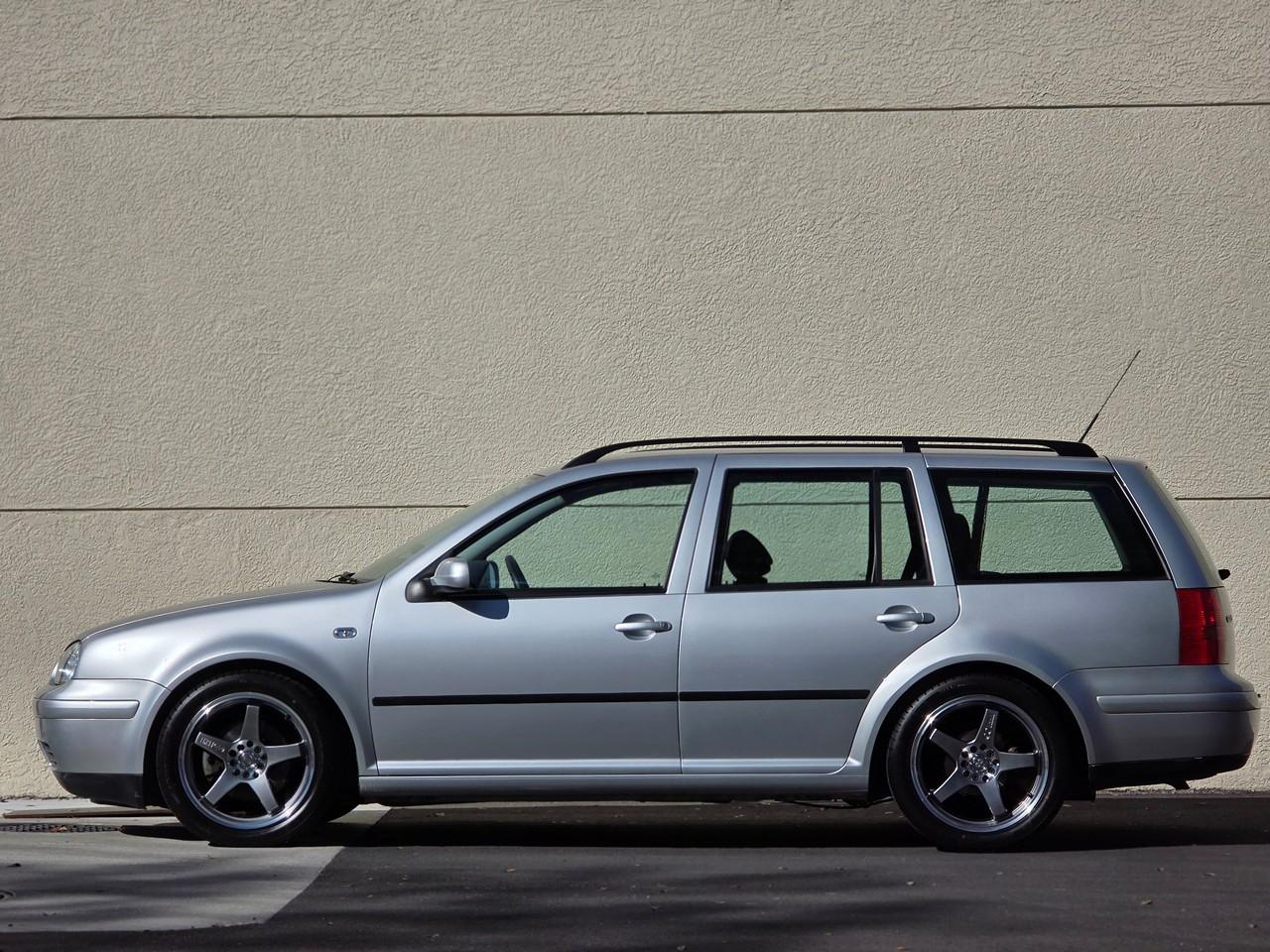 Volkswagen Golf  2000