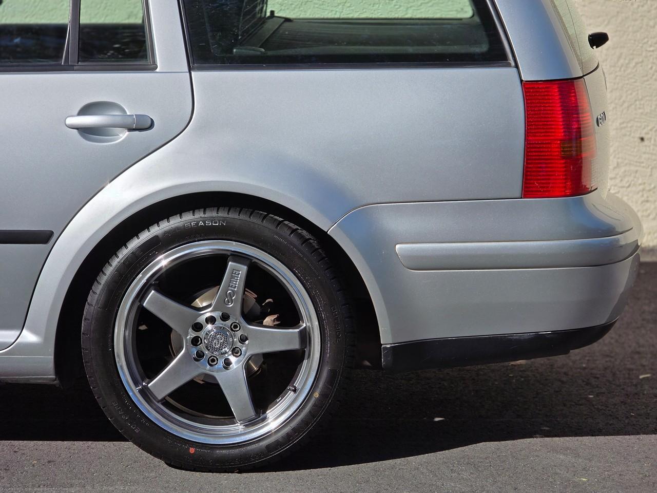 Volkswagen Golf  2000