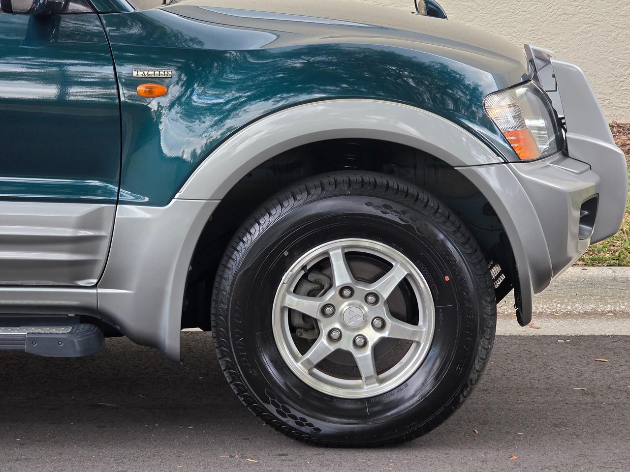 Mitsubishi Pajero  1999