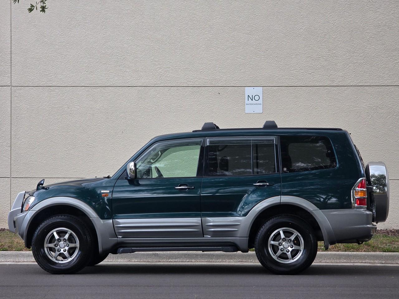 Mitsubishi Pajero  1999