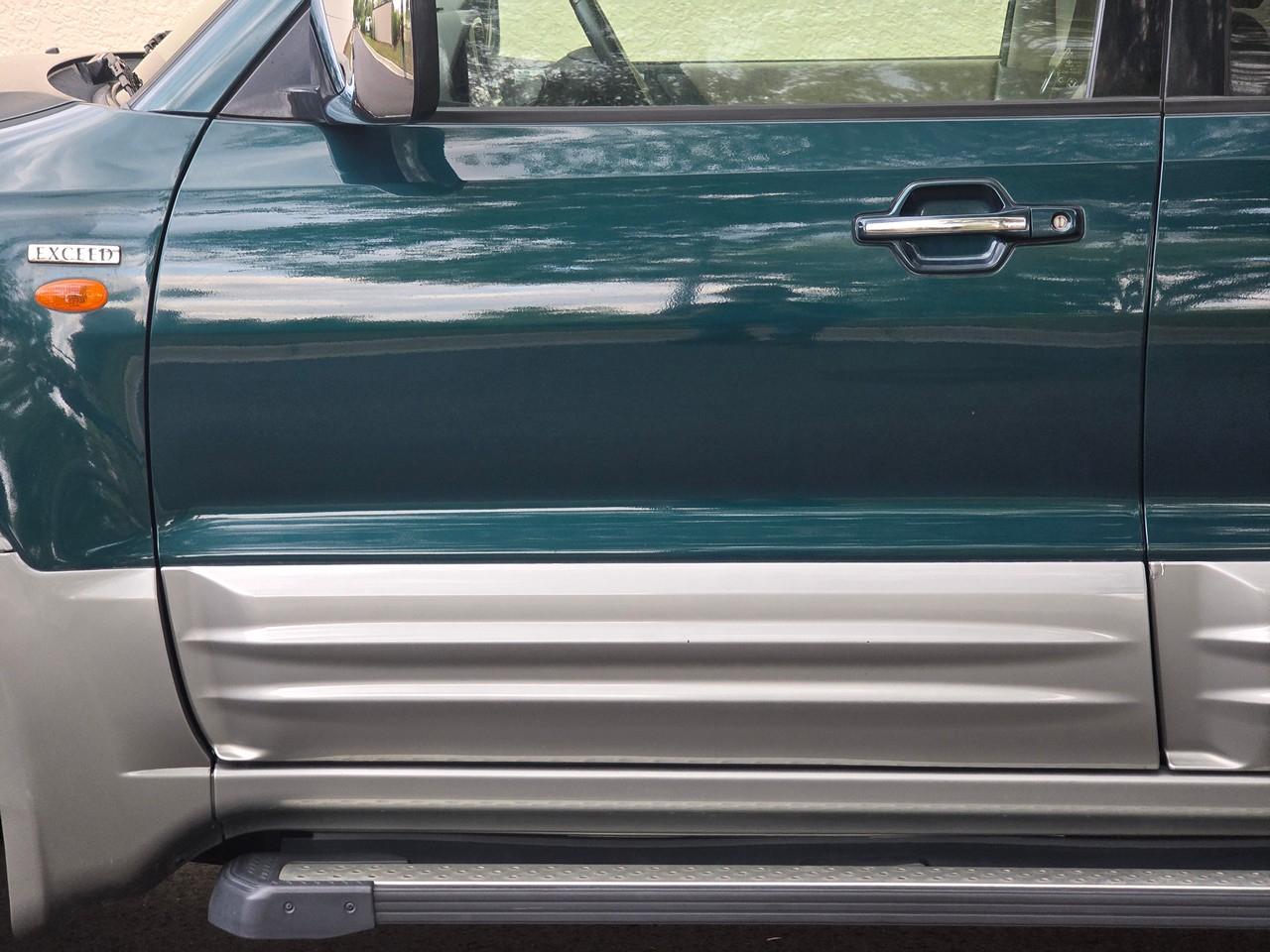 Mitsubishi Pajero  1999